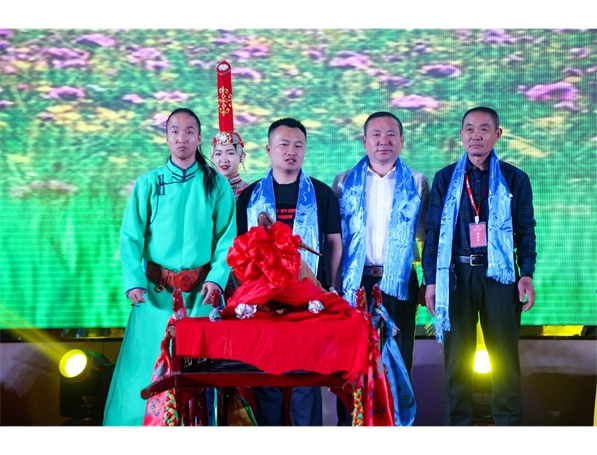 标题：大窑嘉宾经销商会议
浏览次数：3367
发布时间：2019-06-15